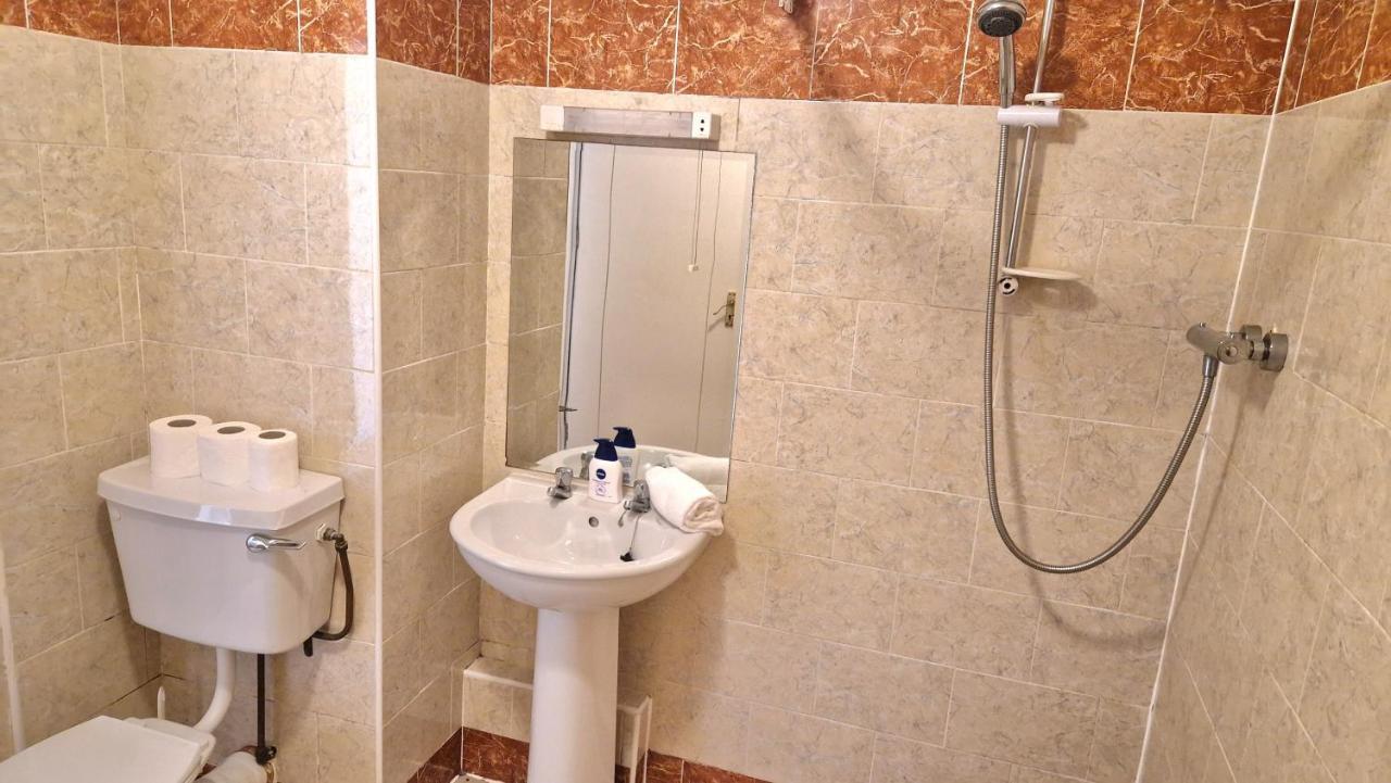 Glen Abhainn Standard Budget Accommodation Athlone Exterior foto